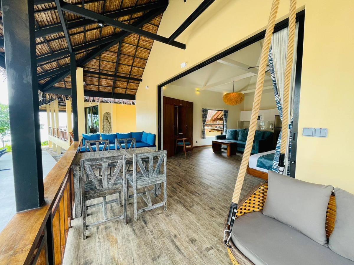 Absolute Beachfront Villas 반 타이 외부 사진