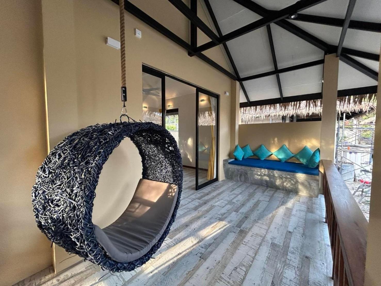 Absolute Beachfront Villas 반 타이 외부 사진